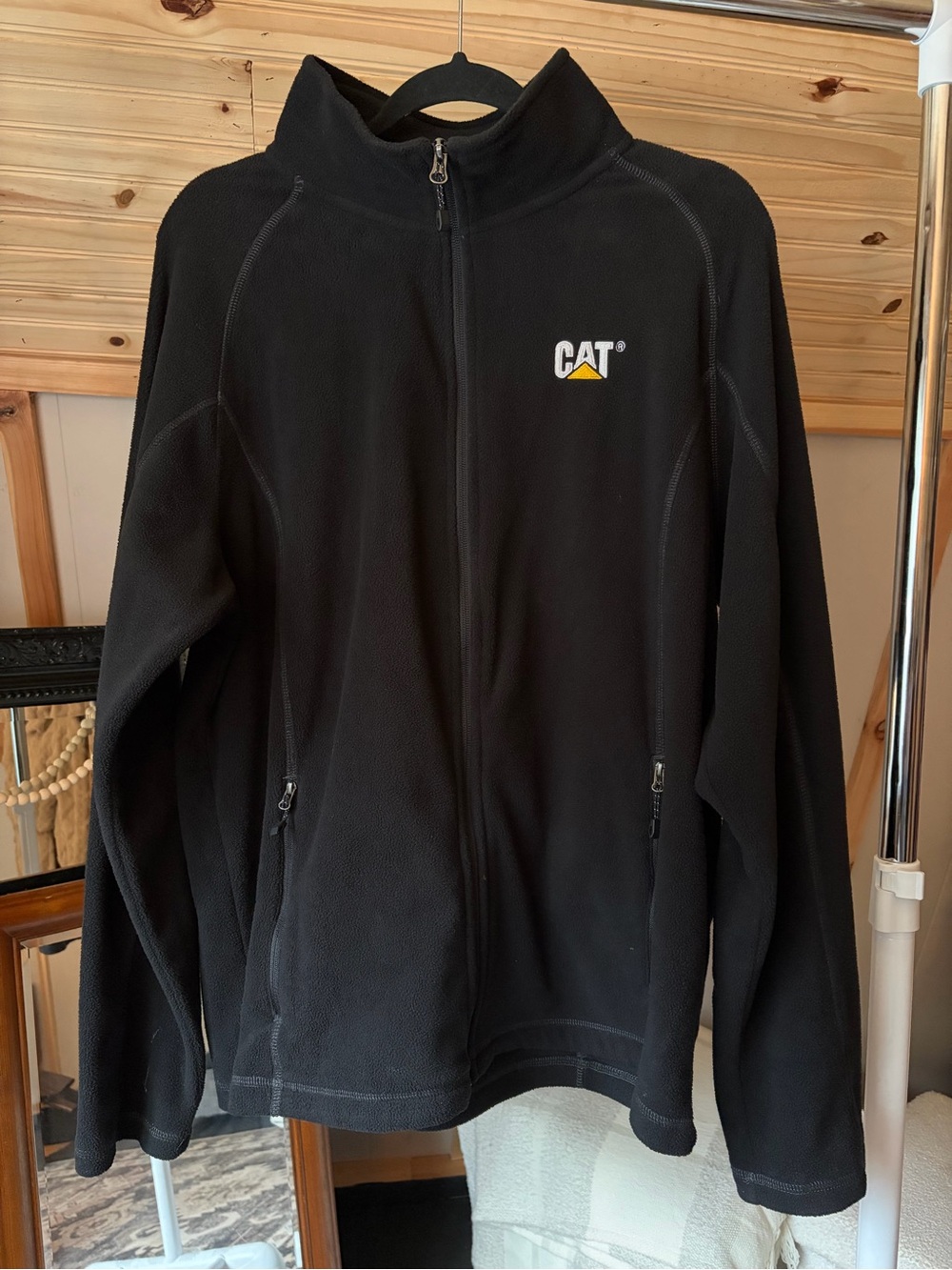 Men’s Versatile Caterpillar Logo Black Lightweight Zip-Up Jacket Size Large